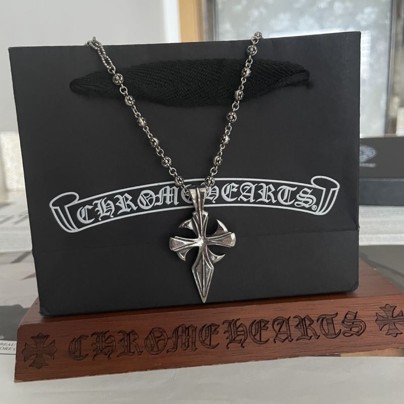 Ch**me He**ts necklaces